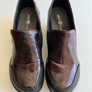 JBU Wine Marble Sz 7M